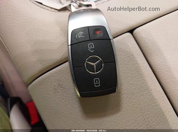 4JGFB4KB2NA682919 2022 MERCEDES-BENZ GLE 350 White Vista del salpicadero