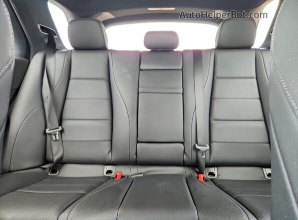 4JGFB4KB2NA747462 2022 MERCEDES-BENZ GLE Black Widok tylnych siedzeń