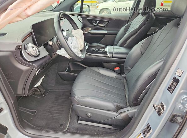 4JGGM2BB6PA036675 2023 MERCEDES-BENZ EQE Silver Widok wnętrza z przodu