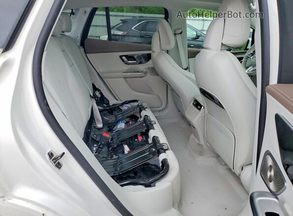 4JGGM2BB8RA058731 2024 MERCEDES-BENZ EQE White Widok wnętrza z tyłu