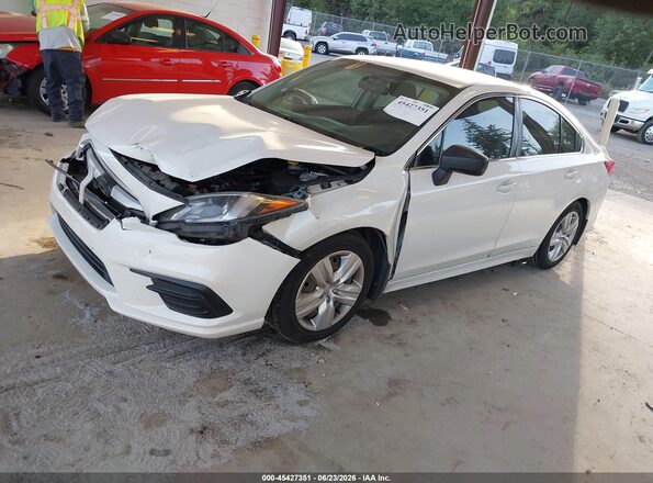 4S3BNAA64J3021596 2018 SUBARU LEGACY White წინა მარცხენა ხედი სამი მეოთხედიდან