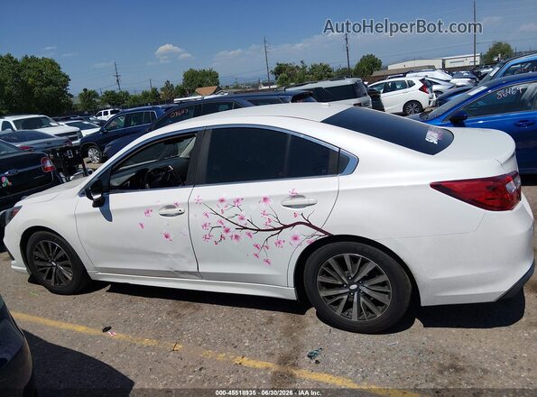 4S3BNAB60K3036998 2019 SUBARU LEGACY White Vista interior de 360 grados