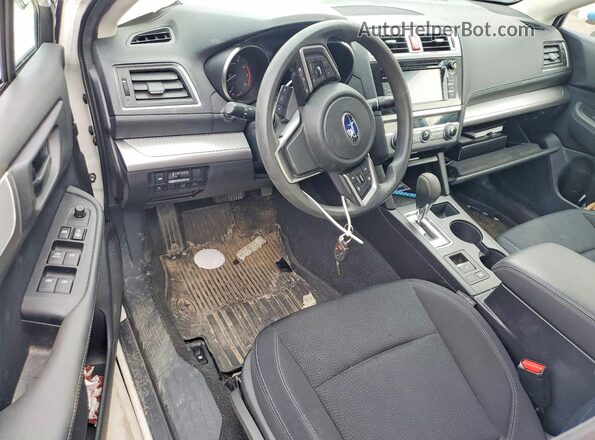4S3BNAB67K3032897 2019 SUBARU LEGACY Белый Вид панели приборов