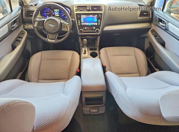 4S3BNAC69J3022272 2018 SUBARU LEGACY Gray Widok deski rozdzielczej