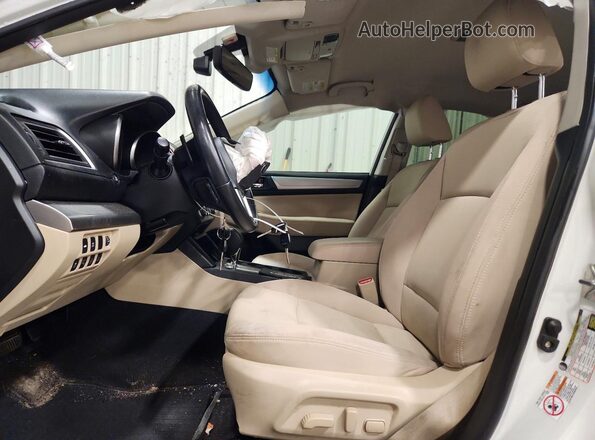 4S3BNAF66H3025619 2017 SUBARU LEGACY Белый Вид салона спереди