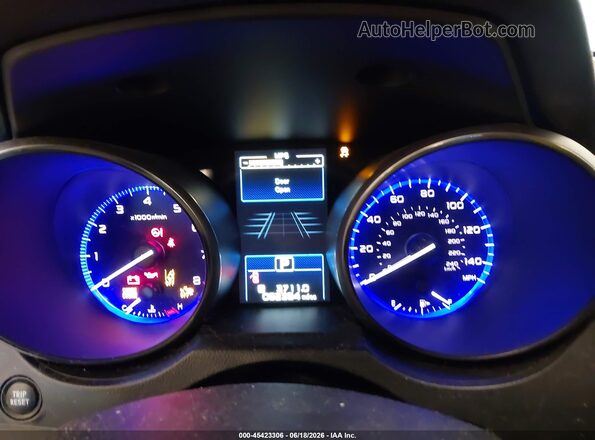 4S3BNAF66J3045343 2018 SUBARU LEGACY Red Widok tylnych siedzeń