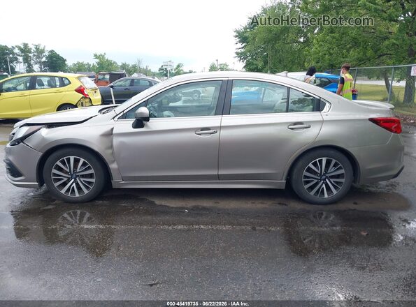 4S3BNAF6XK3039448 2019 SUBARU LEGACY Beige Widok wnętrza z tyłu