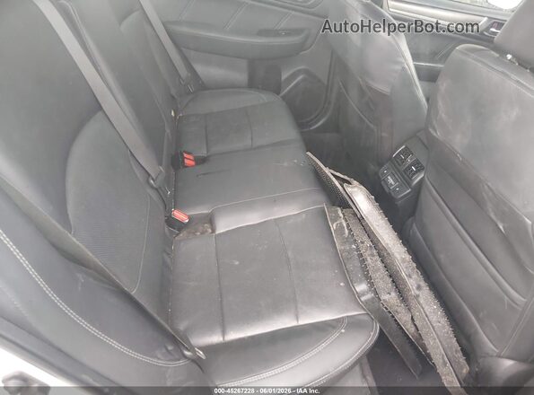 4S3BNAN62J3035703 2018 SUBARU LEGACY White VIN կոդի պիտակի տեսք