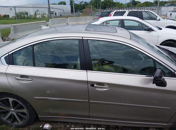 4S3BNAN65J3012593 2018 SUBARU LEGACY Gray Vista interior trasera