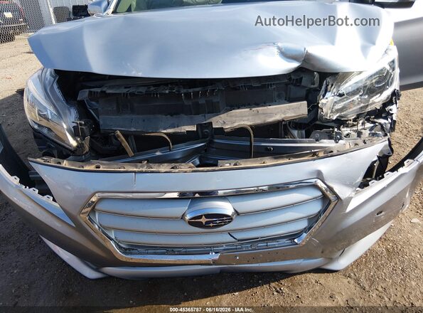 4S3BNAN68G3010863 2016 SUBARU LEGACY Silver Widok z przodu