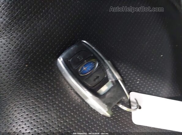 4S3BNAN6XG3019130 2016 SUBARU LEGACY Silver Widok deski rozdzielczej