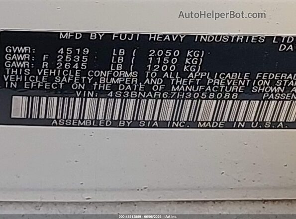 4S3BNAR67H3058088 2017 SUBARU LEGACY White Widok komory silnika