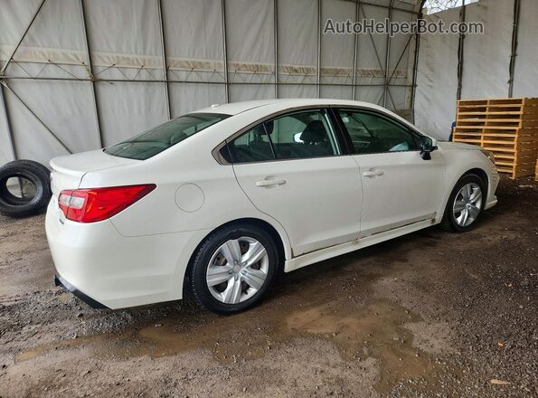 4S3BNDA60K3030105 2019 SUBARU LEGACY White Задня права чверть