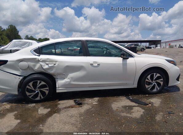 4S3BWAB67N3024560 2022 SUBARU LEGACY White Rear interior view