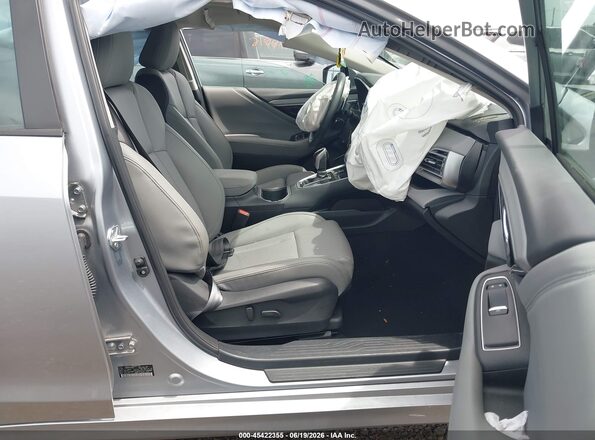 4S3BWAN60R3016592 2024 SUBARU LEGACY Silver Սալոնի դիմացի տեսք