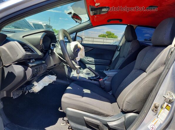 4S3GKAA68K3615480 2019 SUBARU IMPREZA Silver Սալոնի դիմացի տեսք