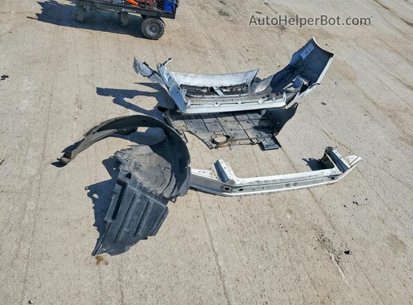 4S3GKAA69J3614496 2018 SUBARU IMPREZA White Engine compartment view