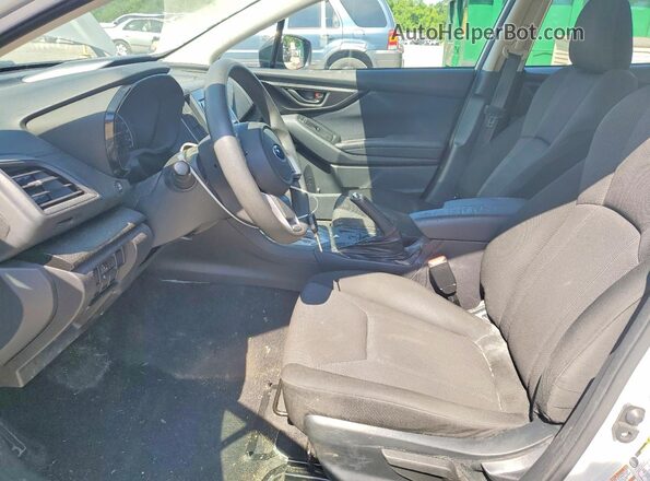 4S3GKAA69J3614496 2018 SUBARU IMPREZA White Front interior view