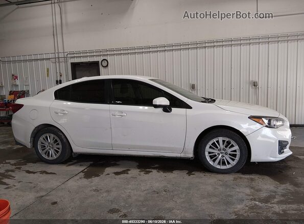 4S3GKAB63H3620495 2017 SUBARU IMPREZA Белый Вид задней части салона
