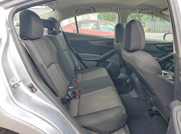 4S3GKAB69J3610494 2018 SUBARU IMPREZA Silver Rear seats view