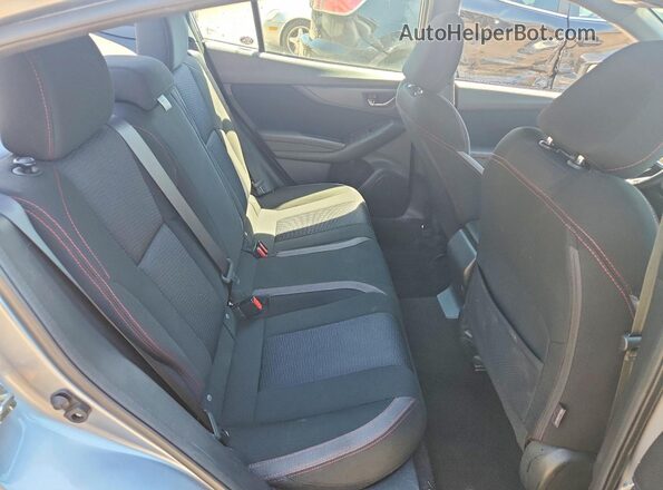 4S3GKAJ62K1618287 2019 SUBARU IMPREZA Silver Widok tylnych siedzeń