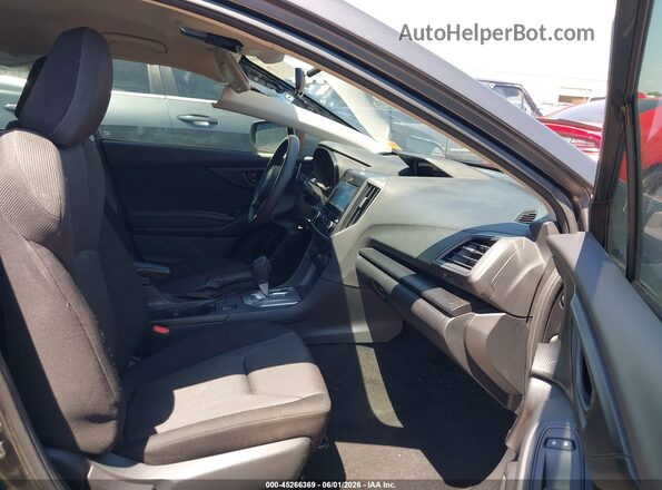 4S3GKAV65N3607917 2022 SUBARU IMPREZA Gray Vista interior delantera