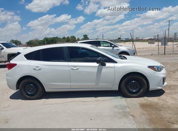 4S3GTAA65K3729644 2019 SUBARU IMPREZA Белый Вид задней части салона