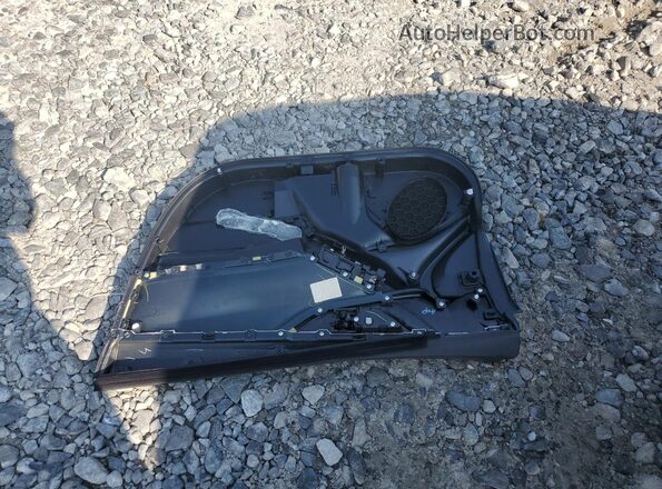 4S3GTAA68J3715476 2018 SUBARU IMPREZA Red ძრავის განყოფილების ხედი