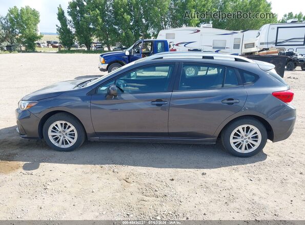 4S3GTAB61J3717682 2018 SUBARU IMPREZA Gray 