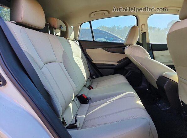 4S3GTAB66J3746238 2018 SUBARU IMPREZA White Rear seats view