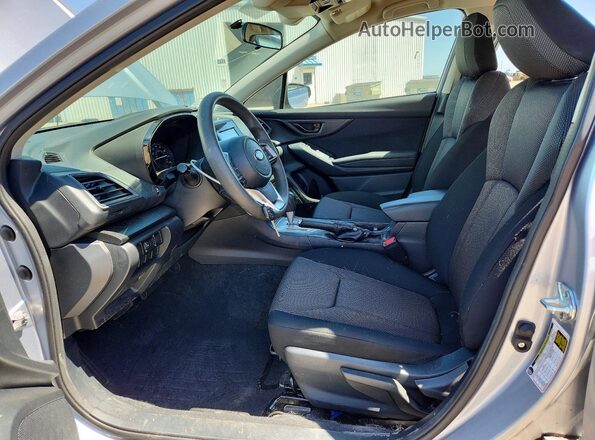 4S3GTAB69P3703408 2023 SUBARU IMPREZA Серебряный Вид салона спереди