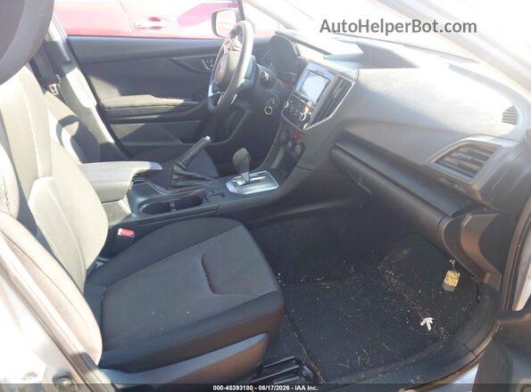 4S3GTAB69P3706681 2023 SUBARU IMPREZA Серебряный Вид салона спереди