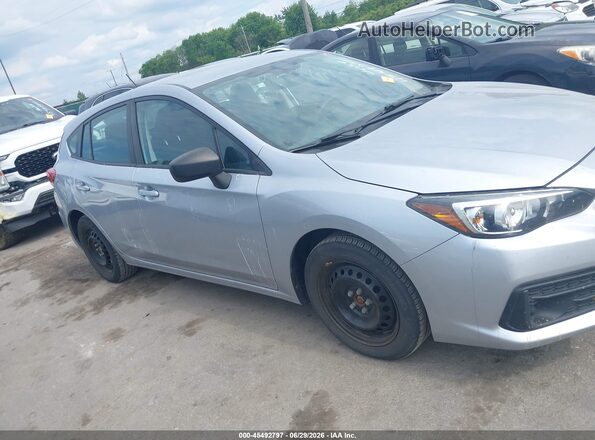 4S3GTAB6XP3722372 2023 SUBARU IMPREZA Серебряный Вид задней части салона