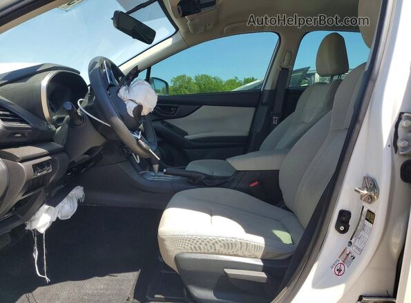 4S3GTAC64K3752880 2019 SUBARU IMPREZA Белый Вид салона спереди
