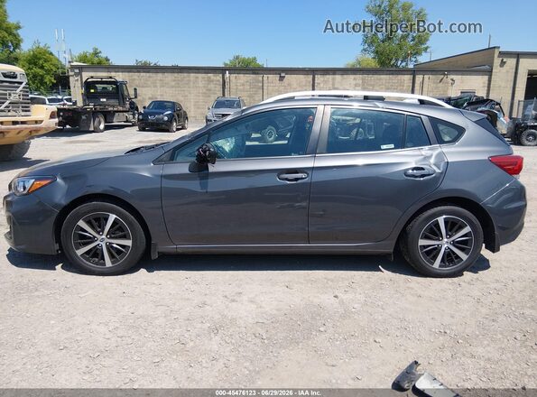 4S3GTAC68K3720336 2019 SUBARU IMPREZA Gray 