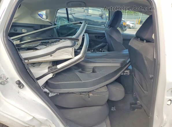 4S3GTAD61K3704302 2019 SUBARU IMPREZA White 