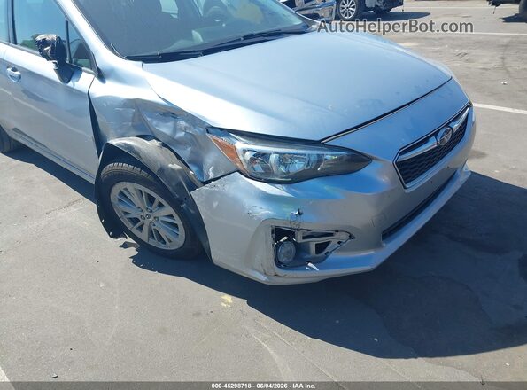 4S3GTAD65H3724643 2017 SUBARU IMPREZA Silver Widok z przodu