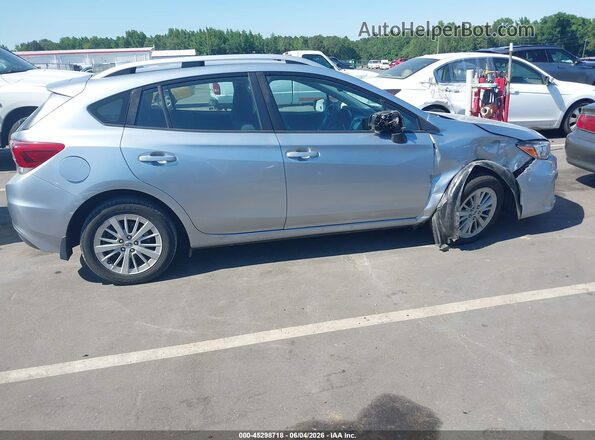 4S3GTAD65H3724643 2017 SUBARU IMPREZA Silver Widok wnętrza z tyłu