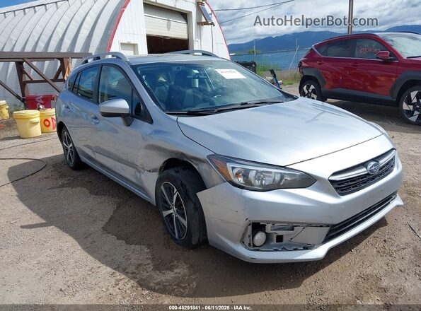 4S3GTAD65N3725741 2022 SUBARU IMPREZA Silver Вид спереду