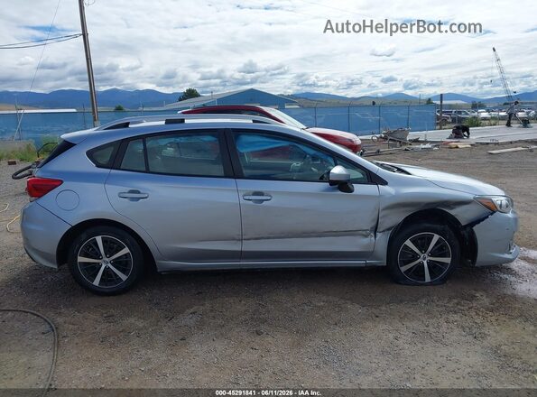 4S3GTAD65N3725741 2022 SUBARU IMPREZA Silver Вид задньої частини салону