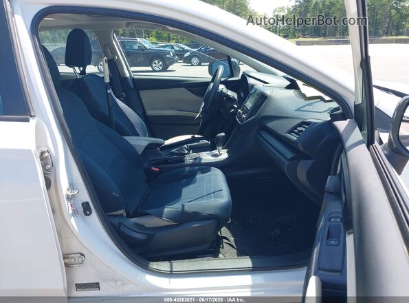 4S3GTAD66H3727681 2017 SUBARU IMPREZA White Vista interior delantera