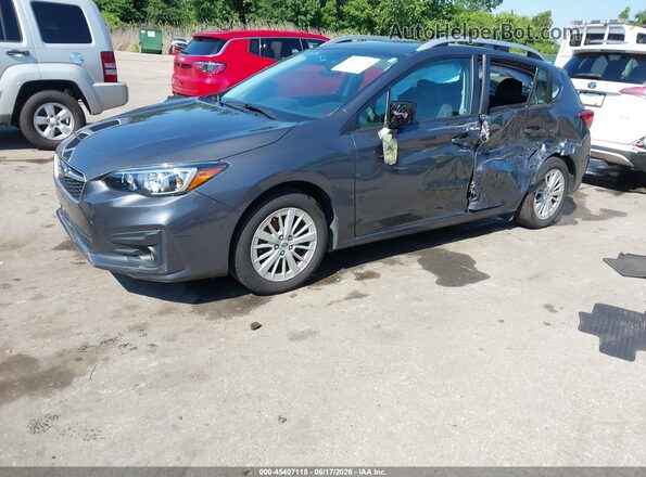 4S3GTAD67J3706392 2018 SUBARU IMPREZA Gray Front left