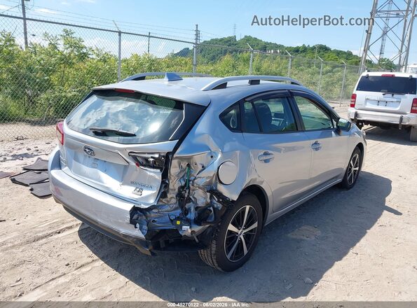 4S3GTAD67N3716491 2022 SUBARU IMPREZA Серебряный Задняя правая четверть