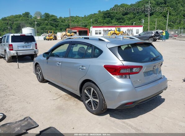 4S3GTAD67N3716491 2022 SUBARU IMPREZA Серебряный Задняя левая четверть