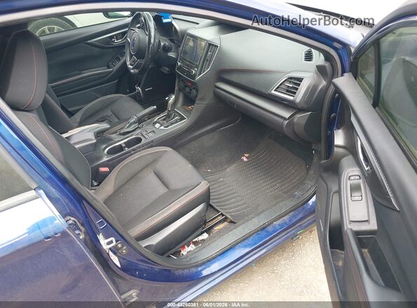 4S3GTAL68H3750591 2017 SUBARU IMPREZA Blue Front interior view