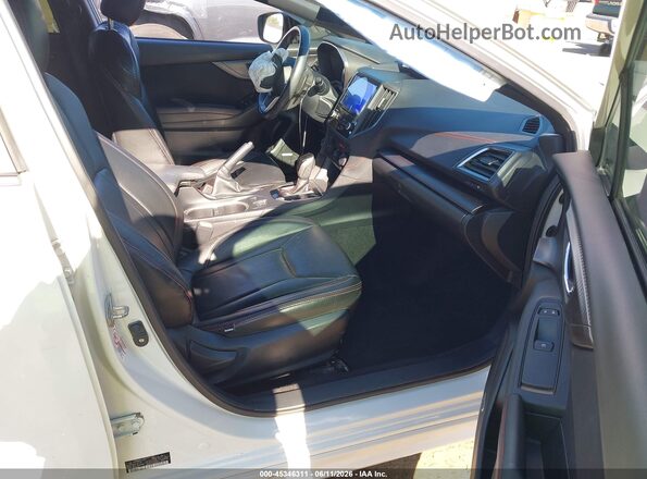 4S3GTAM61H3744078 2017 SUBARU IMPREZA White წინა სალონის ხედი