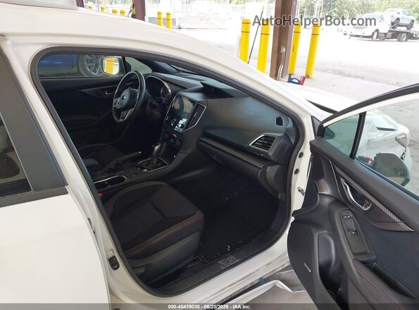 4S3GTAM63K3749659 2019 SUBARU IMPREZA White Widok wnętrza z przodu