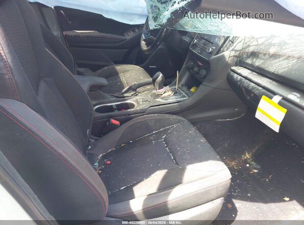 4S3GTAM68H3754980 2017 SUBARU IMPREZA White Widok wnętrza z przodu