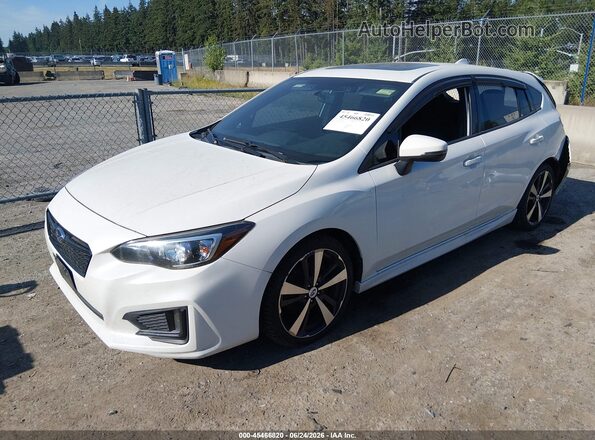 4S3GTAM6XJ3704345 2018 SUBARU IMPREZA White Առջևի ձախ երեք քառորդ տեսարան