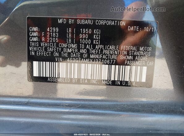 4S3GTAM6XJ3710677 2018 SUBARU IMPREZA Gray Vista del compartimento del motor